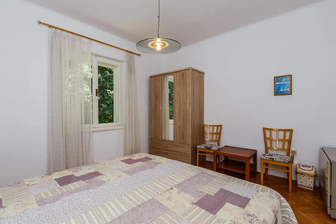 Apartments Jelen Kastela