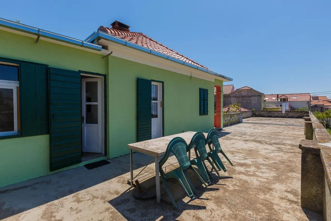 Apartments Jelen Kaštela